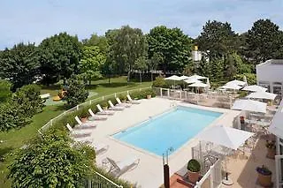 Novotel Amiens Est Hotel 3*